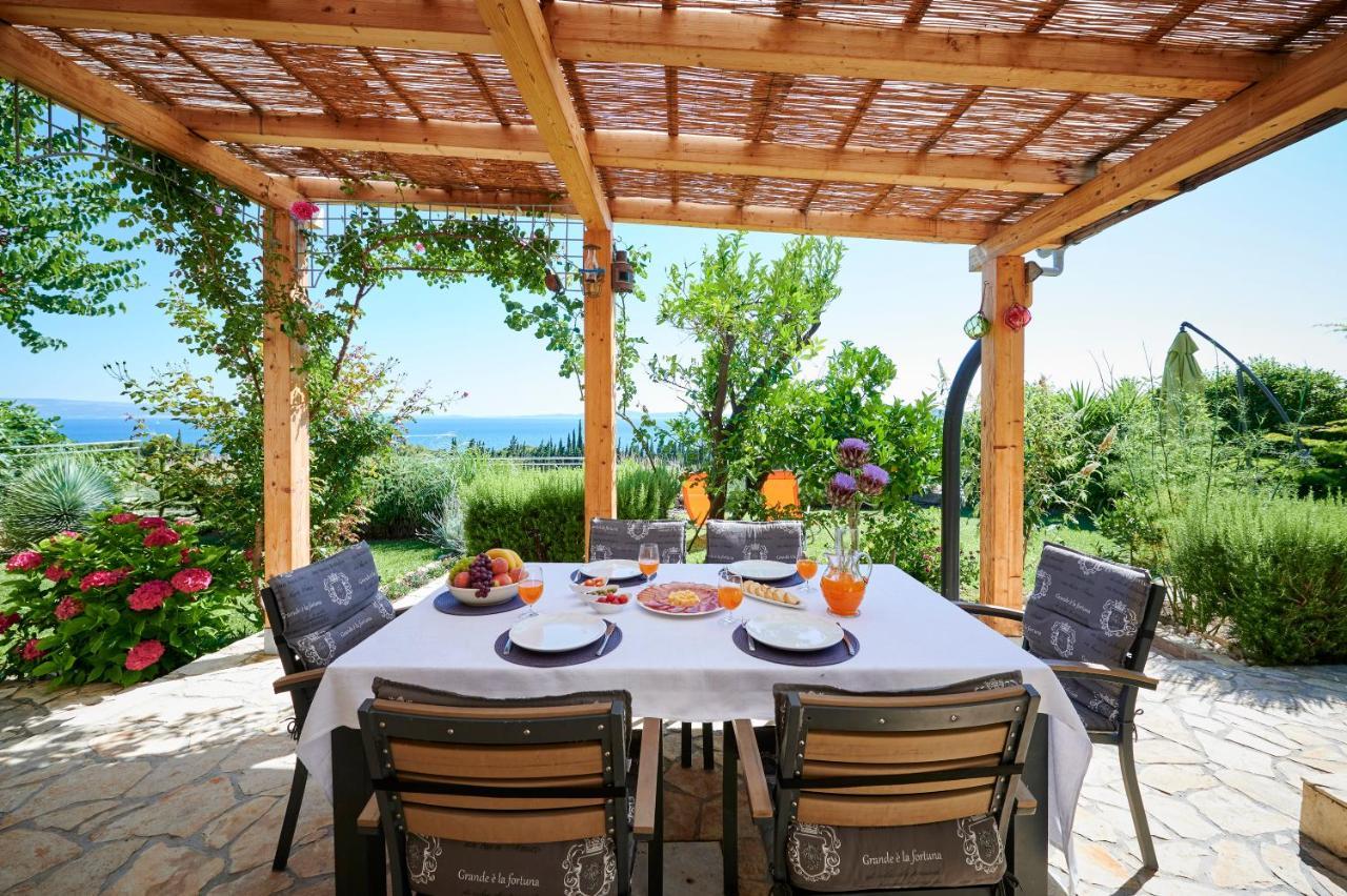 Unique House Split Villa Exterior foto